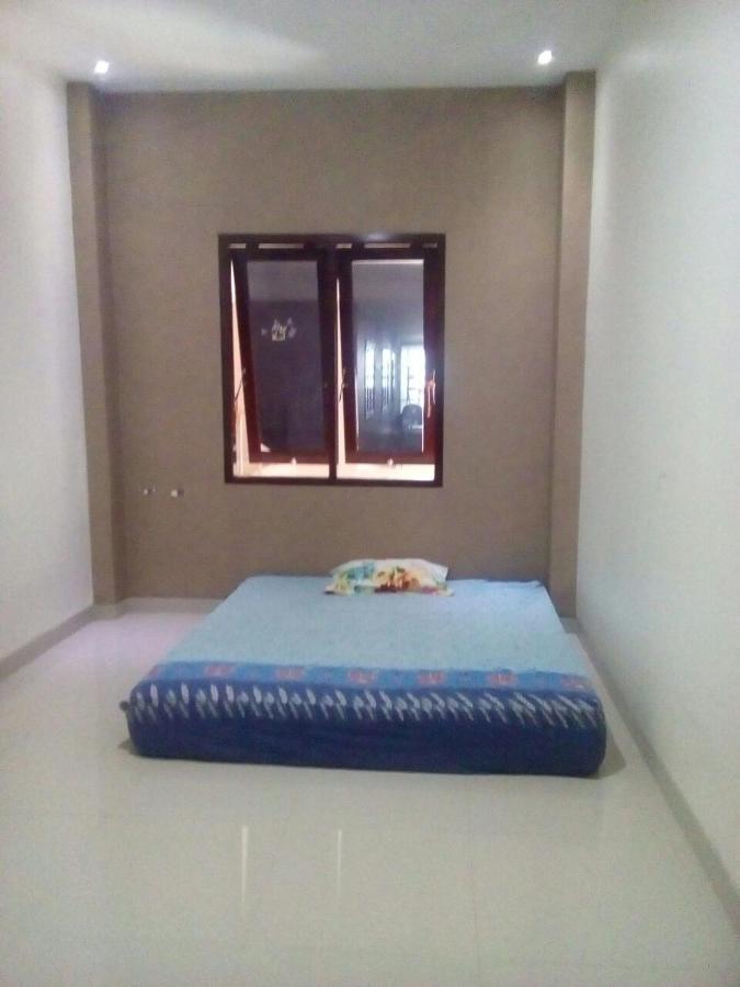 Bintara Jaya Yemima Guest House Бекаси Екстериор снимка