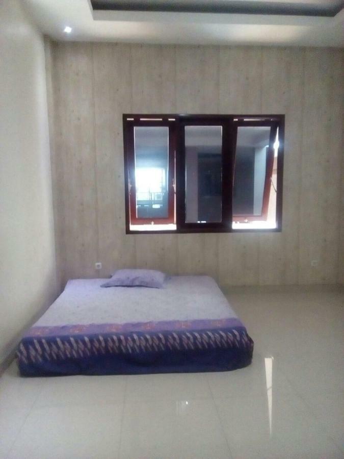 Bintara Jaya Yemima Guest House Бекаси Екстериор снимка